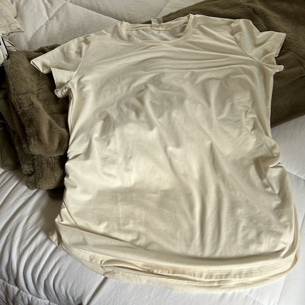 Calia by Carrie Underwood Ruched Tee